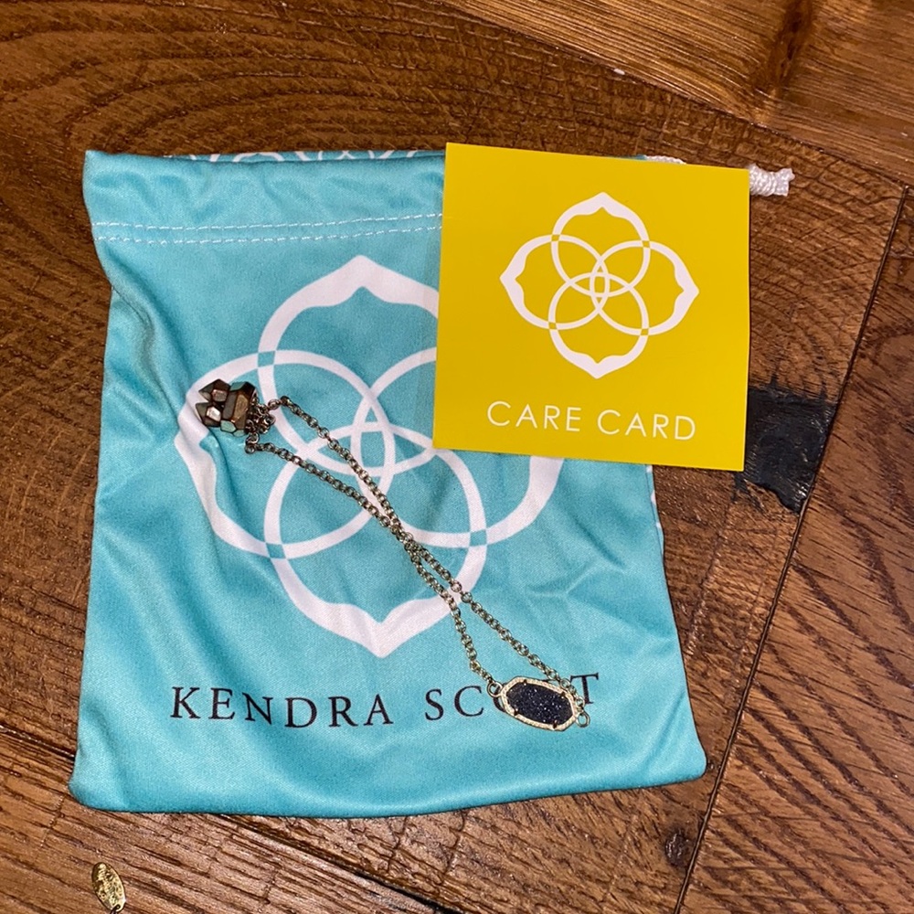 Kendra Scott blue sparkly bracelet